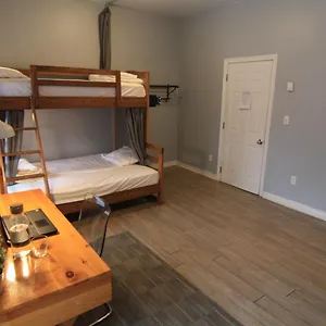 Hostel The Clarence Park Toronto
